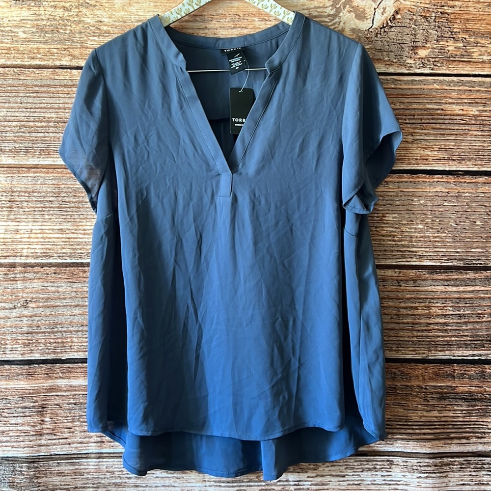 NWT torrid Gray blouse